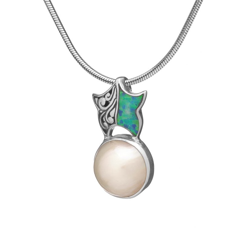 Wisiorek z perłą Manta