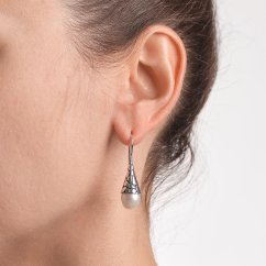 Pendientes colgantes Kerucut con perla