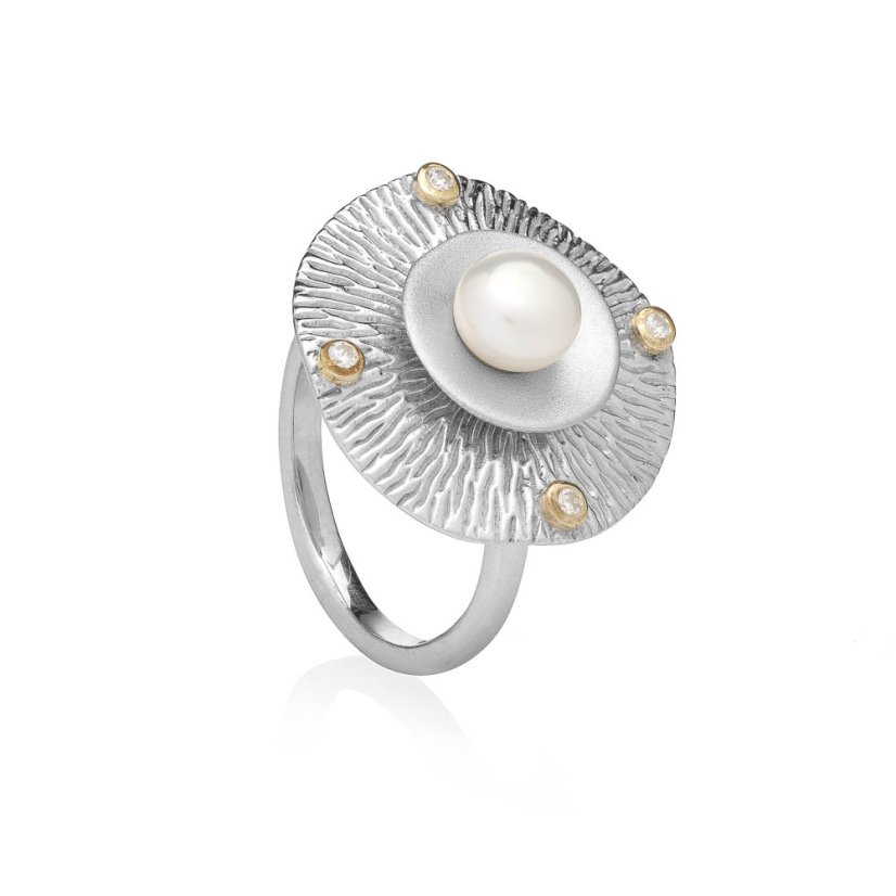 Pearl Ring Bulan - Ring size: 52