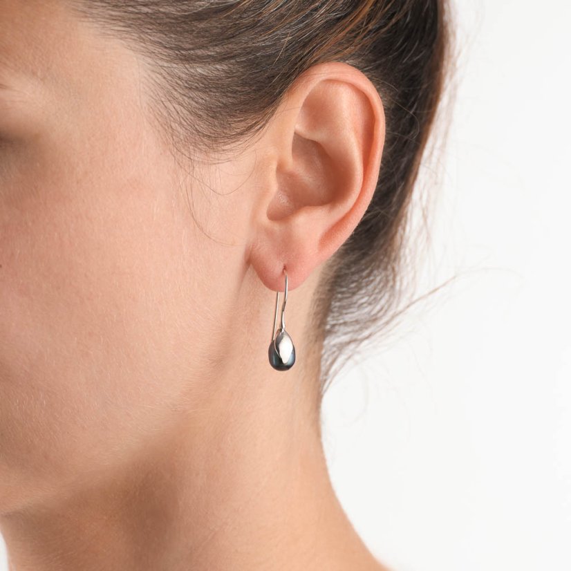 Dew pearl earrings – dark pearl