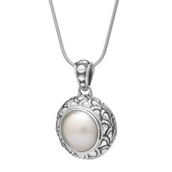 Pearl Pendant Mata Hari