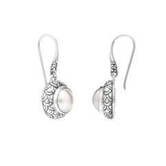 Mata Hari Pearl Earrings