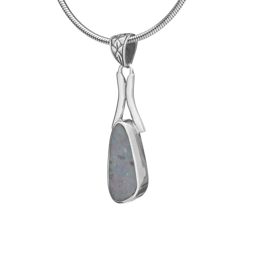 Pendentif en argent avec opale Pelangi